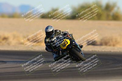 media/Dec-07-2024-CVMA (Sat) [[21c5f1ef85]]/Race 13-Amateur Supersport Middleweight/